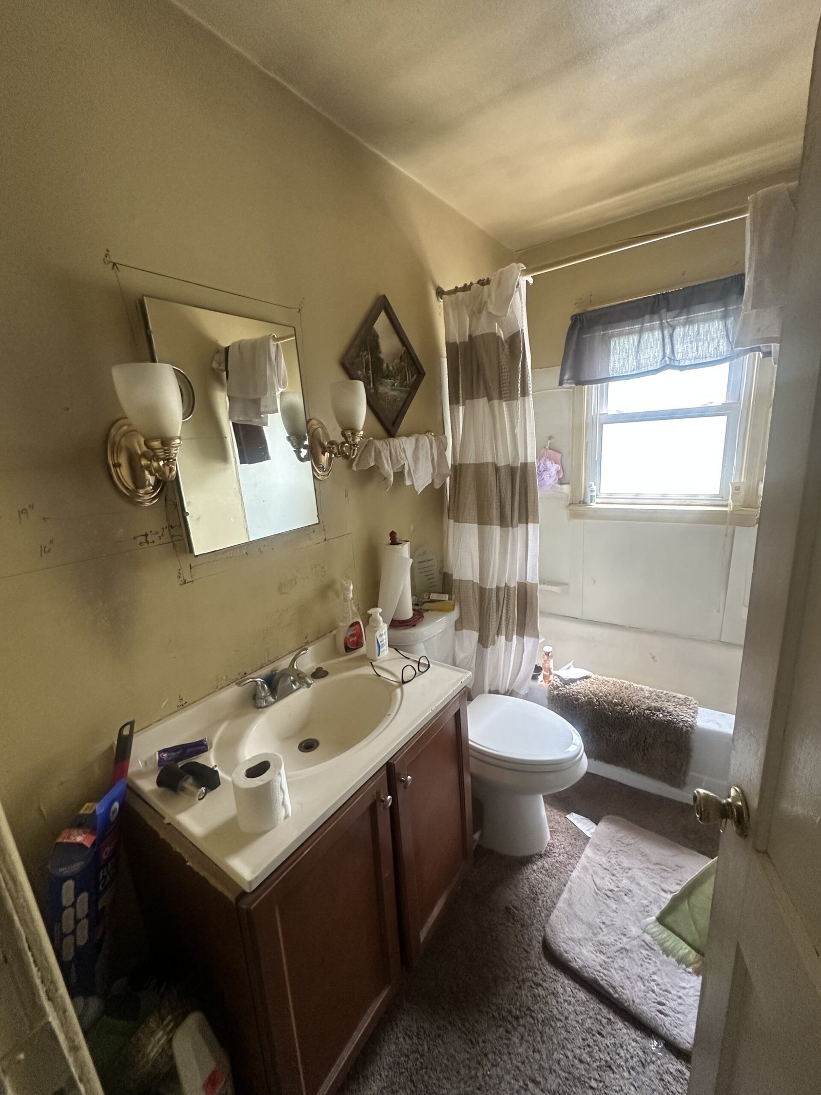 Bathroom before remodel — Dayton Ohio | The Bearded Contractor